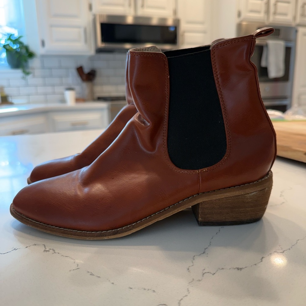 Brown Leather Chelsea Ankle Boots